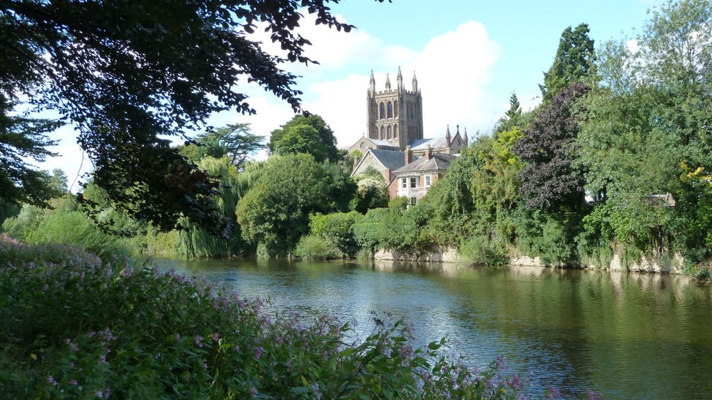 Hereford Cathedral behind River Wye by Ben Craddock Photography