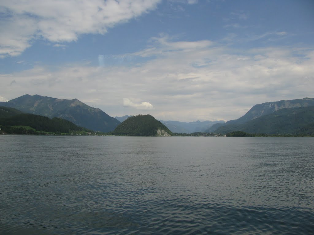 Strobl, Austria by johanschutten