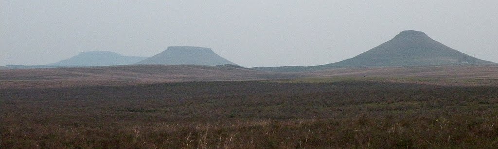 Cerros de cuñapirú by ngianelli