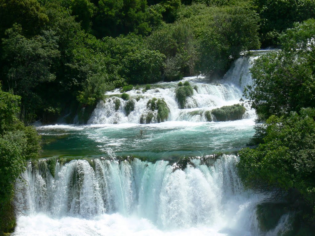 Waterfalls in Krka by rskotak