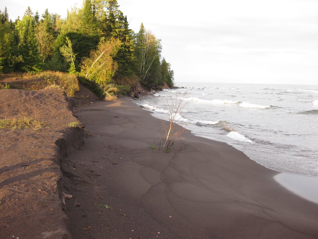 Looking Down to Shore of Lake Superior by FearTheNoFear