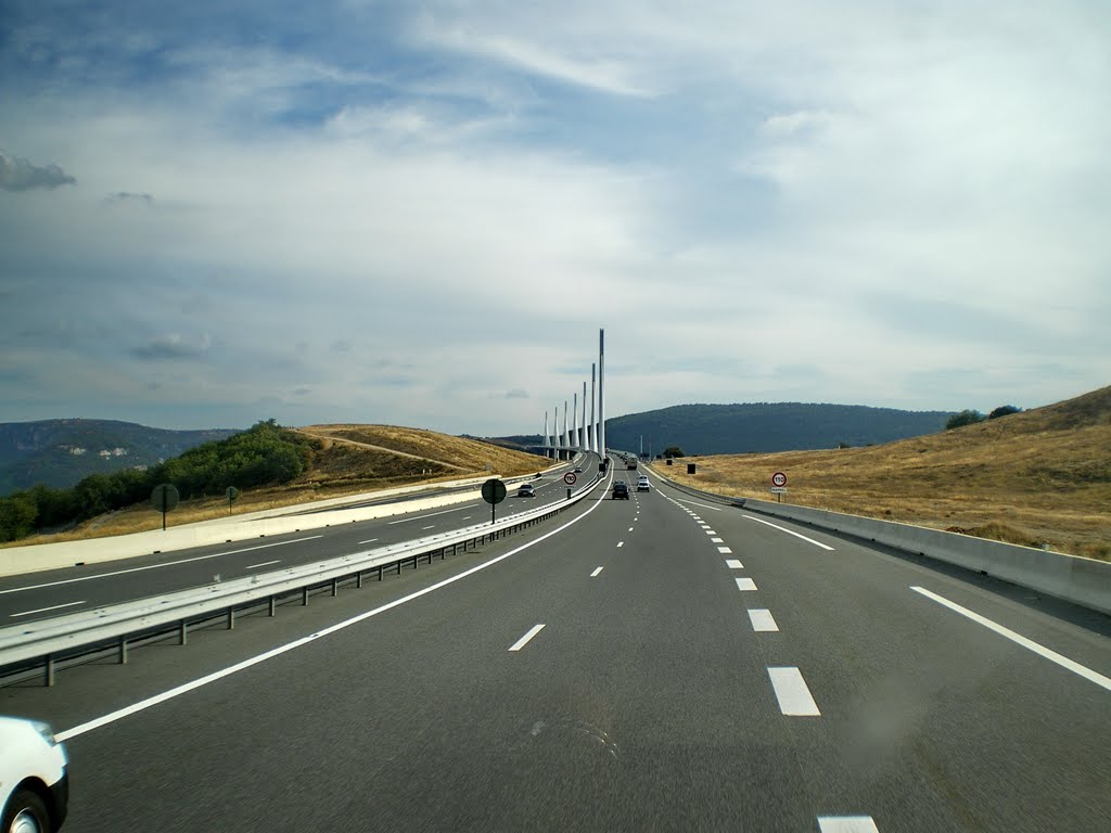 Millau Viaduct 2 by Gareth.Stadden