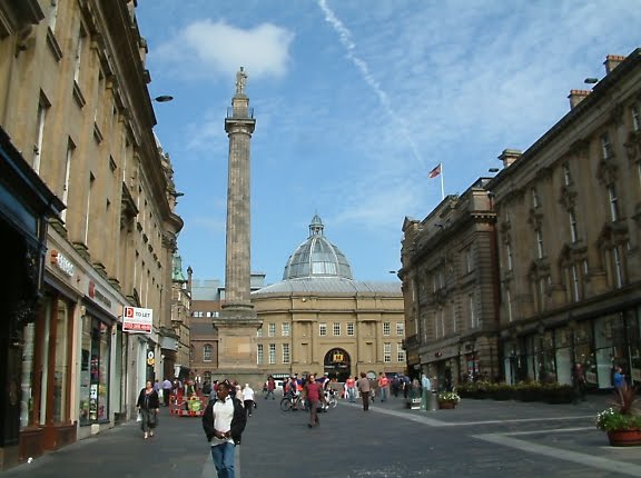 Monument (Earl Grey) from Grey Street, Newcastle by Noseyinround