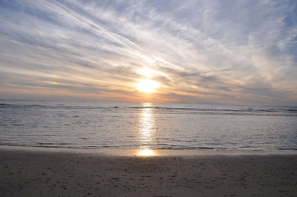 Egmond aan zee zomer 2010 (sunset) by ⓟⓔⓣⓔⓡ ⑴ Ⓒ