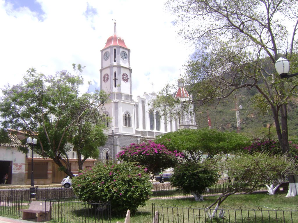 IGLESIA DE CARACHE, TRUJILLO by victordaniel