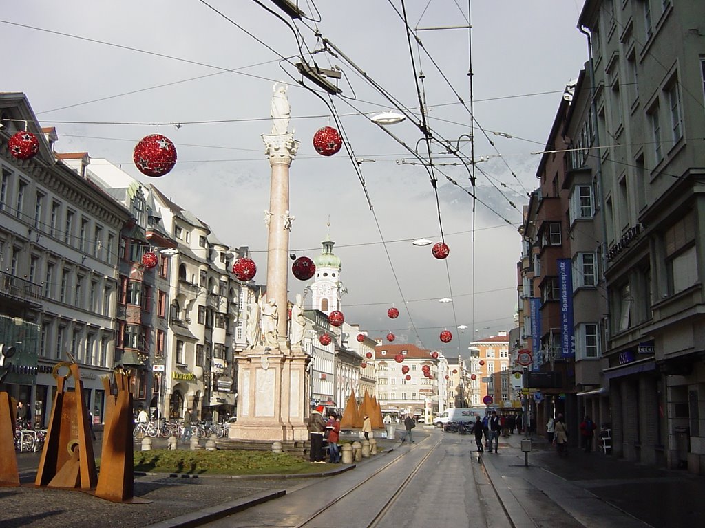 Innsbruck, Maria-Theresien-Straße by Hans-Ulrich Lukas