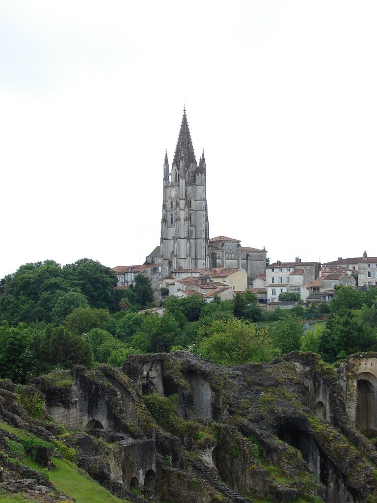 Arènes de Saintes; Basilique Saint-Eutrope de Saintes, Saintes, Poitou-Charentes, France by M.Strīķis