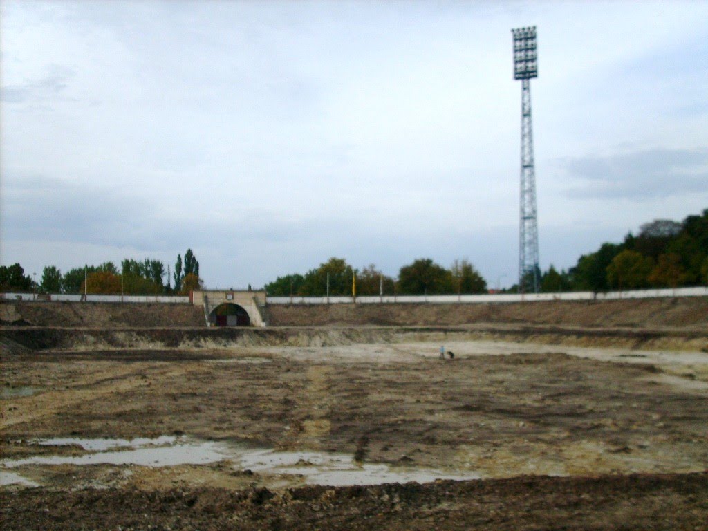 Stadion, Tagebau III, 2010 by Jörg Hofmann