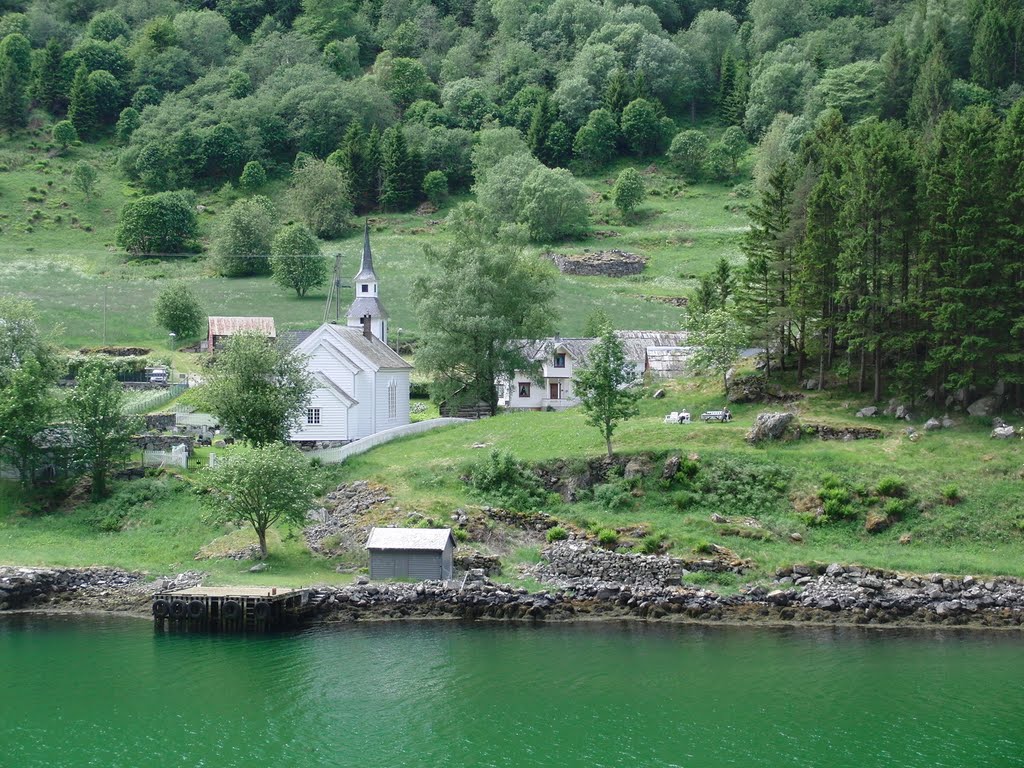 Kirchlein bei Gudvangen by Obertroll