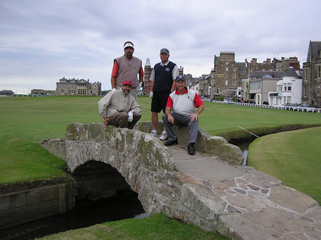 Swilken Bridge with Firends by sley