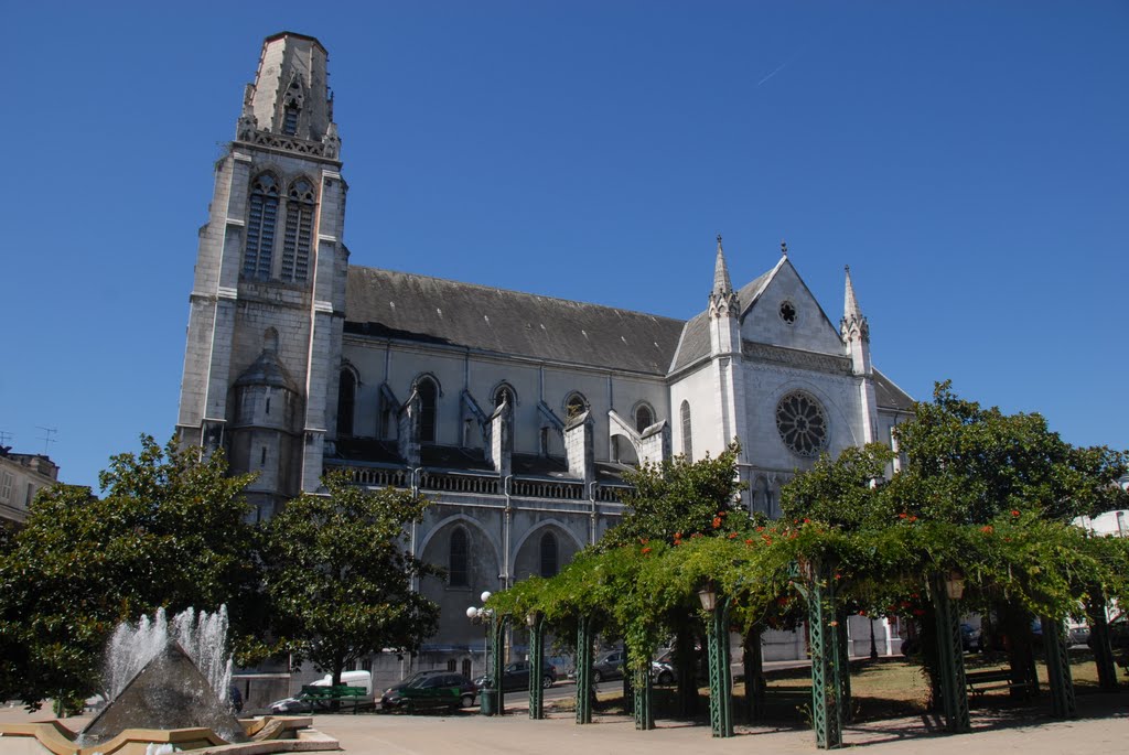 Iglesia de Saint-Jacques by Enrique Fernandez Marcote