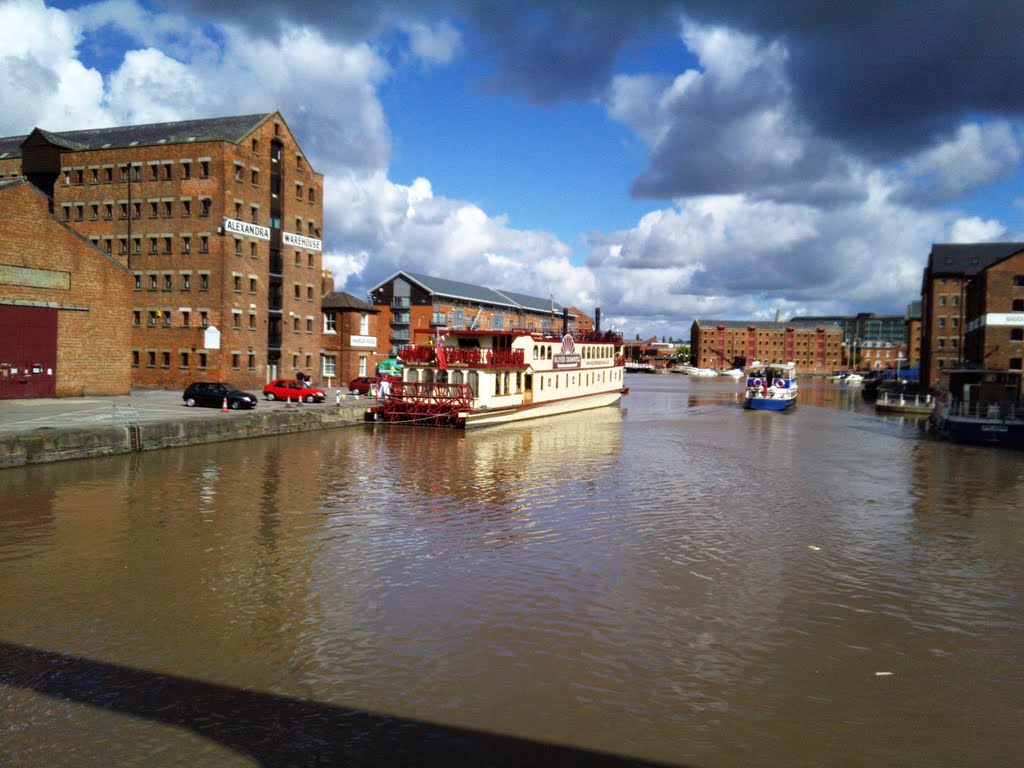 Gloucester docks by russy