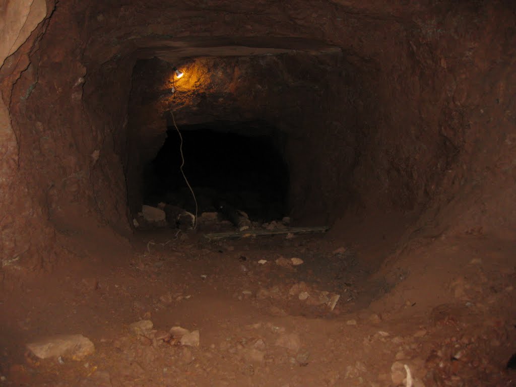 Drift Hole in Delaware Mine by FearTheNoFear