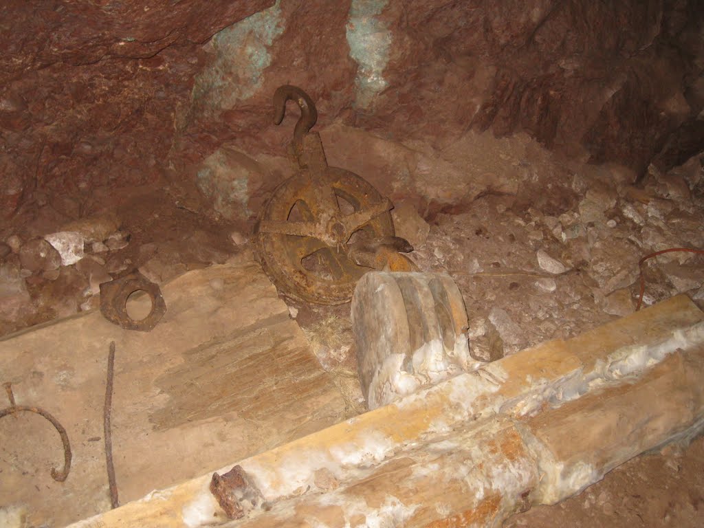 Old Pully's and Parts in Delaware Mine by FearTheNoFear