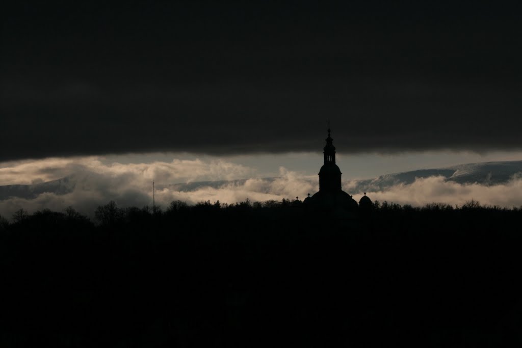 Chmury nad Jelenią Górą by Zbyszek Grzela