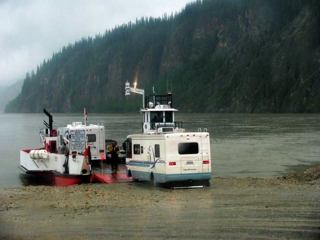 2010-06-28 Yukon River Ferry at Dawson City. Loading up on the east side. by deanstucker