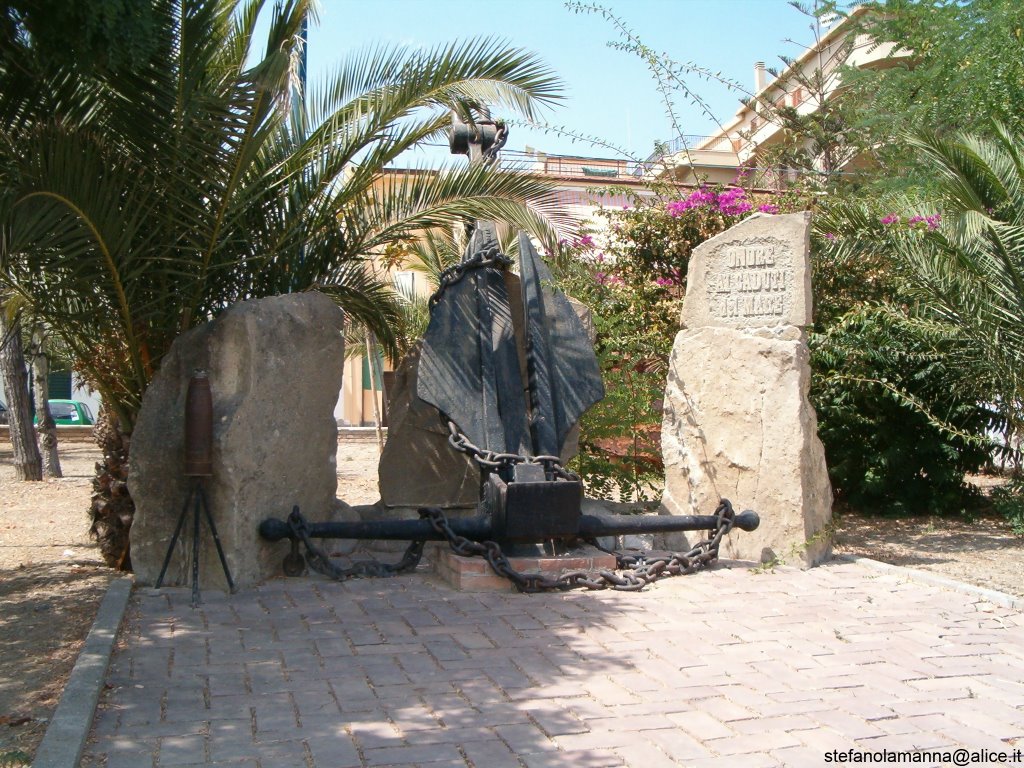 Trebisacce , monumento ai Caduti in mare by Stefano La Manna