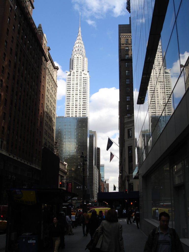 42nd Street by Globesurfer