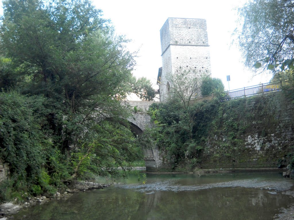 Genga - Ponte romano a San Vittore - Agosto 2010 by The Red