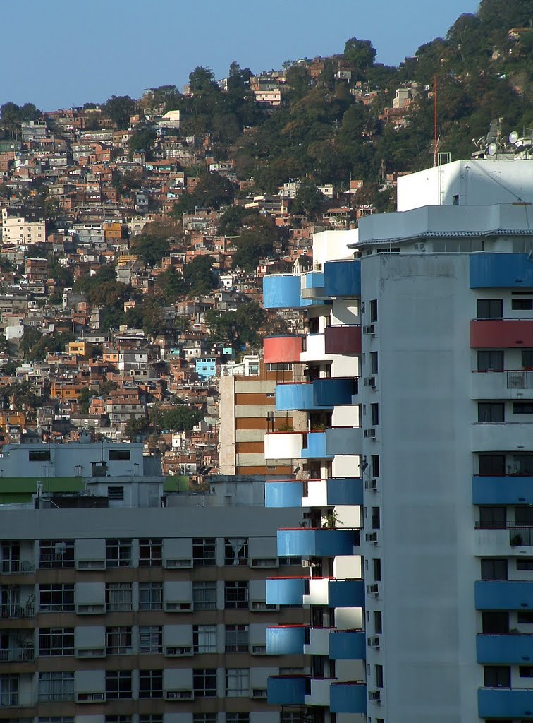 Favela Rocinha,Rio de Janeiro by Domenico Marchi