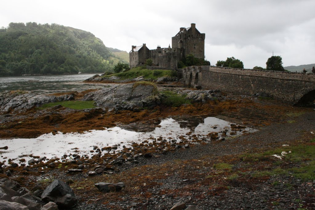 Eilean Donan Castle by Stefano Iannone (Yan…