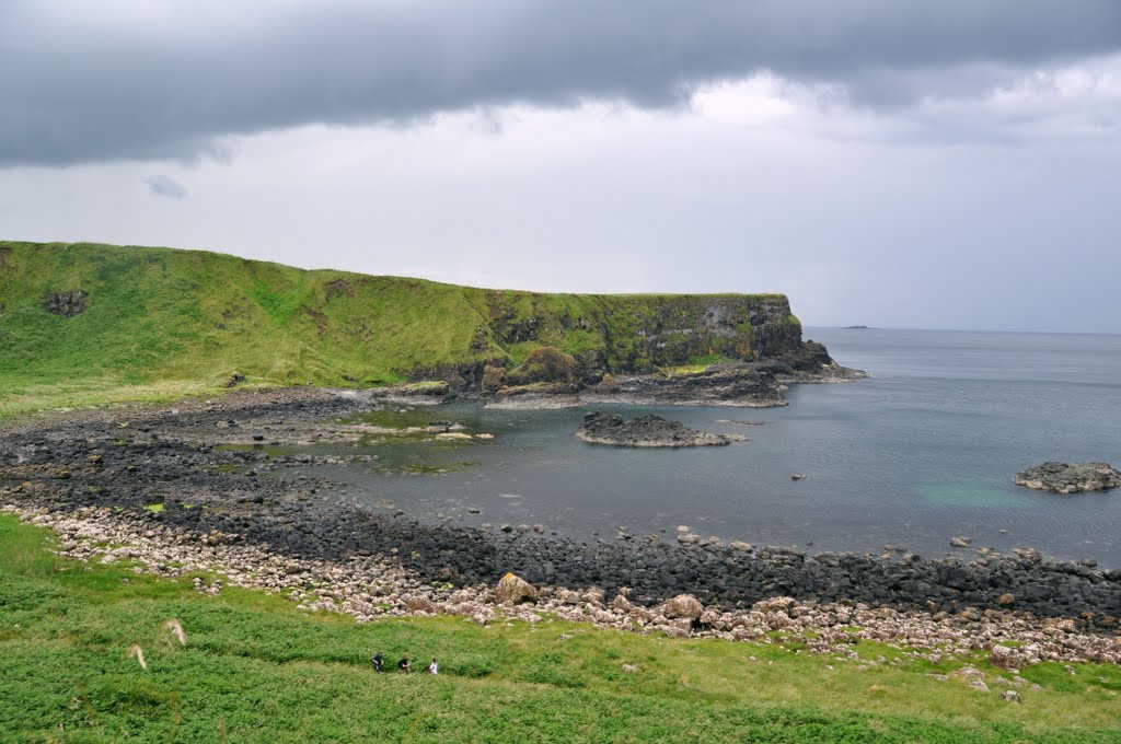 Giant's Causeway in Northern Ireland, UK. by Nicola e Pina Irland…