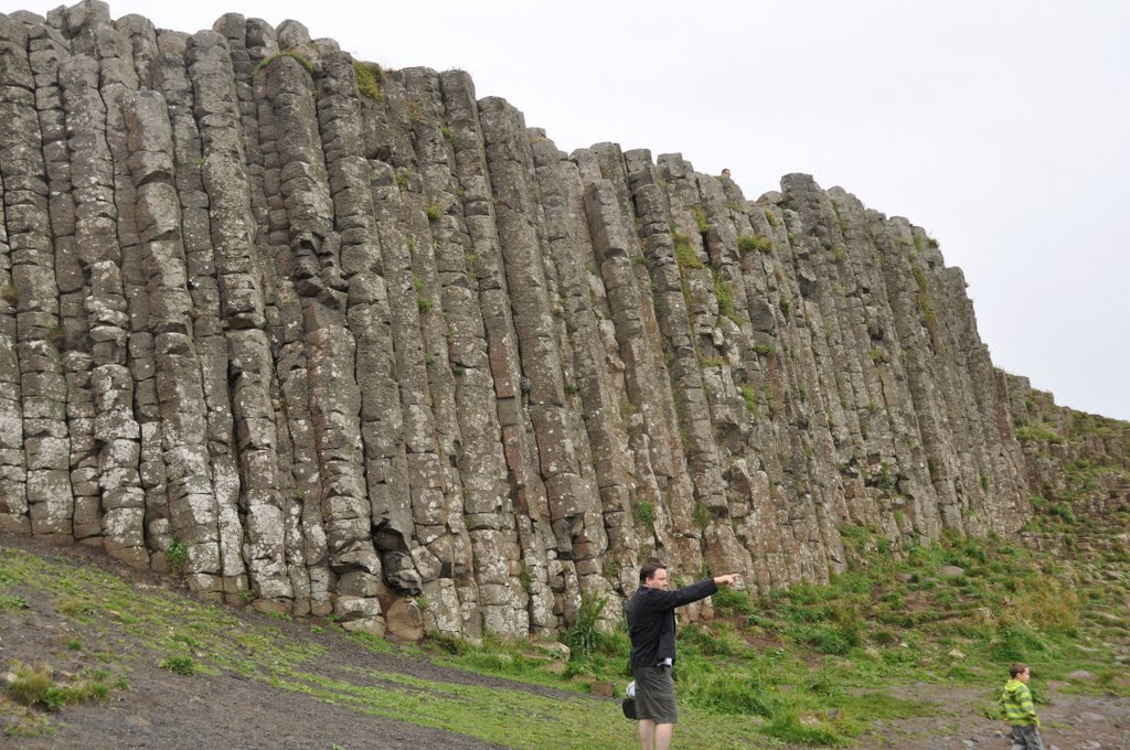 Giant's Causeway in Northern Ireland, UK. by Nicola e Pina Irland…