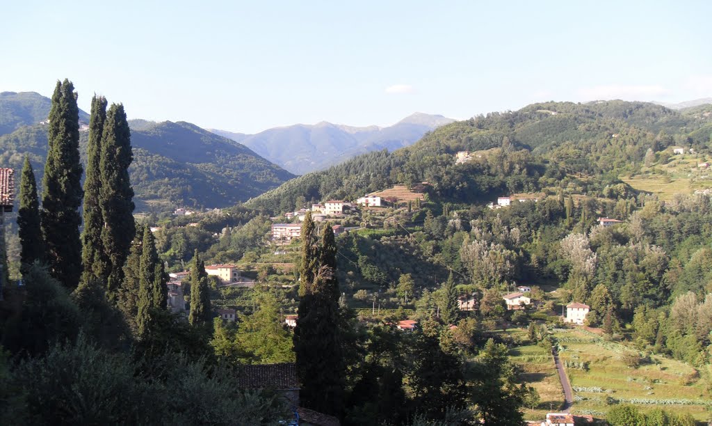 Barga's hills by Keith Ruffles