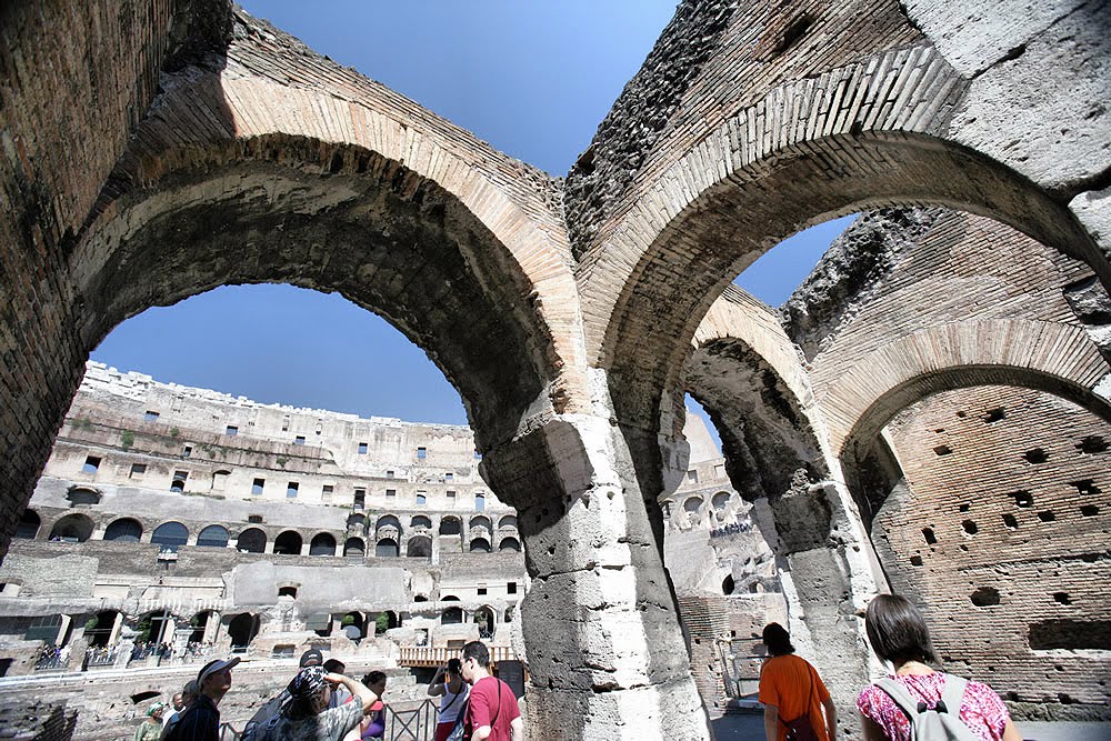 Colloseium Rome Italy by Wallgo.com