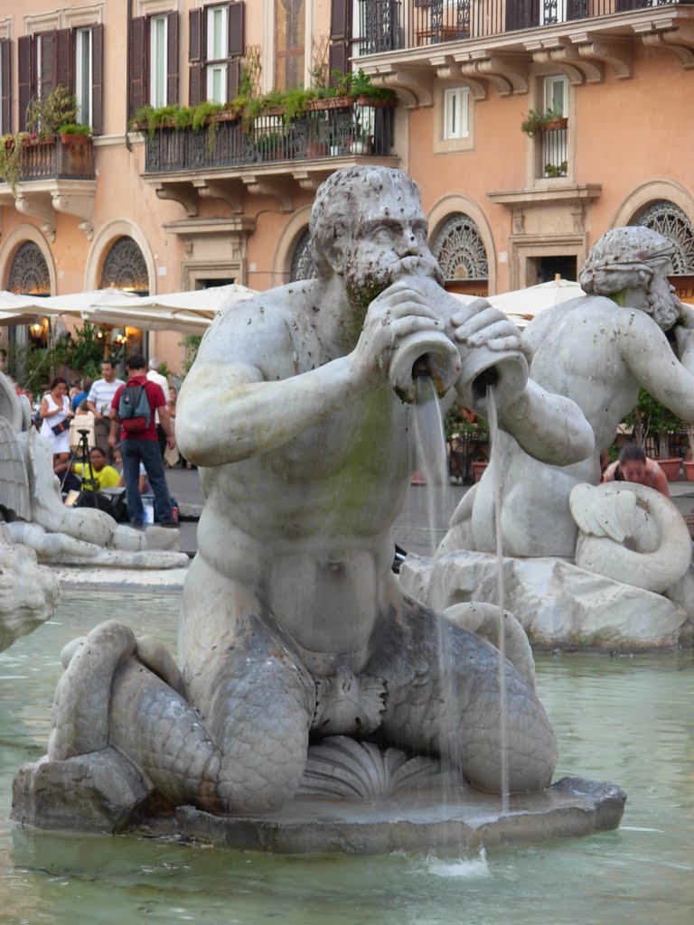 Fontana del Nettuno 2, Piazza Navona by cristian andrei