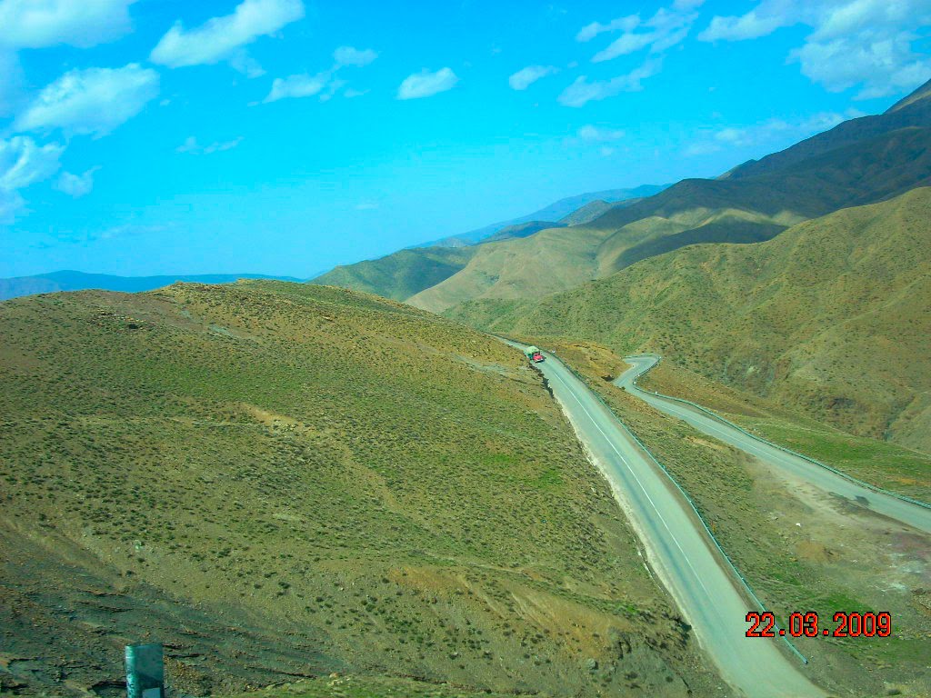 Belle nature, Haut-Atlas, sur le Tichka, Maroc by AFIFI