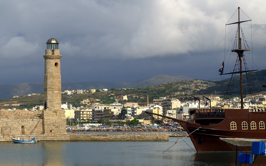 Port w Rethymno. Gracja 2010 by Marek.KK