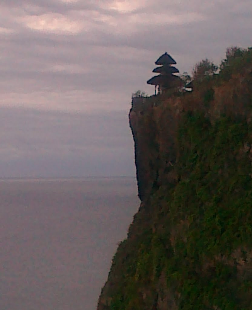 Solitude Temple : ULUWATU - Bali by Phantom70