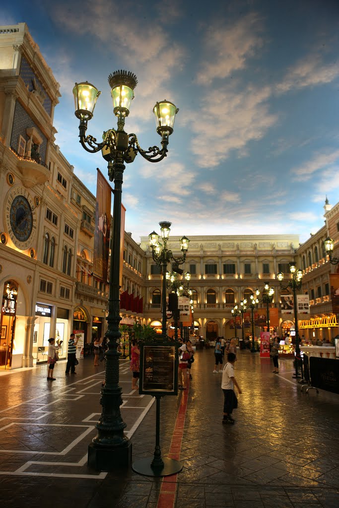 Macau, China by Hakimko