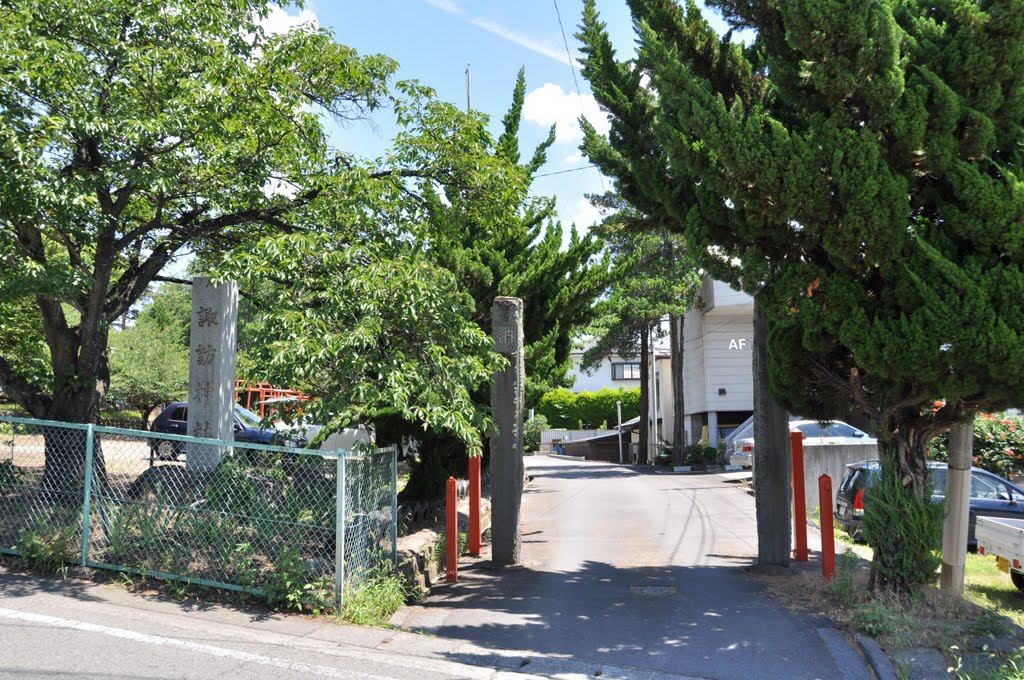 Suwa-Jinja 諏訪神社 (2010.07.18) by k.takita