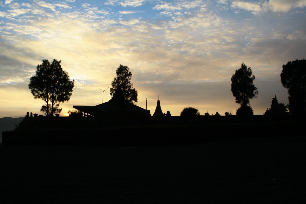 Hindustan religious place in Bromo (East Java, Indonesia) by bhrepolo