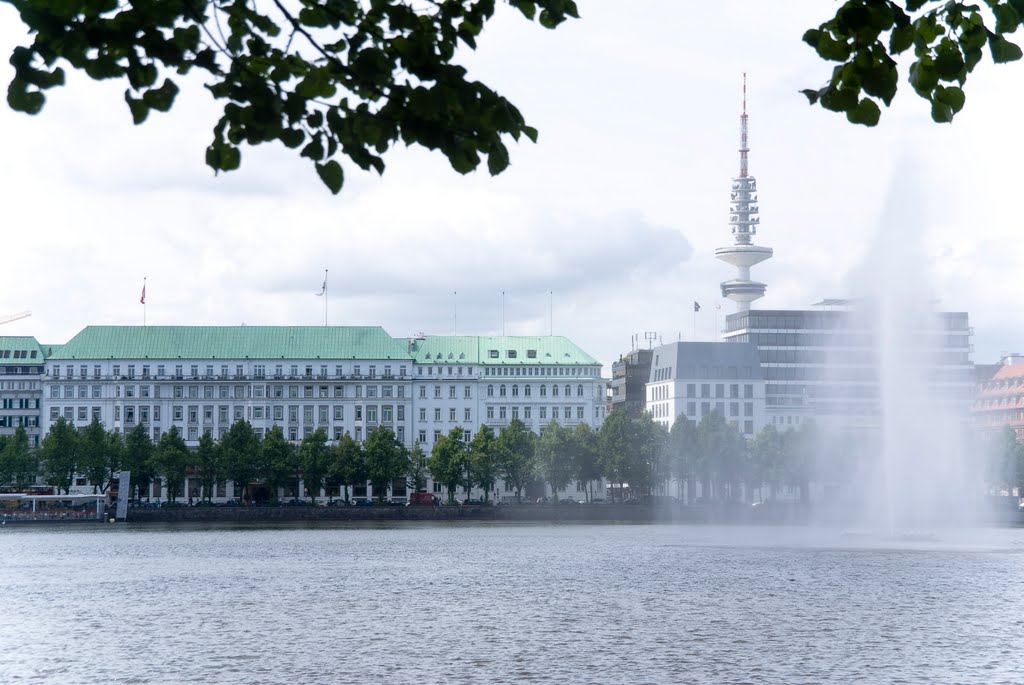 Hamburg, Binnenalster by ddomdey