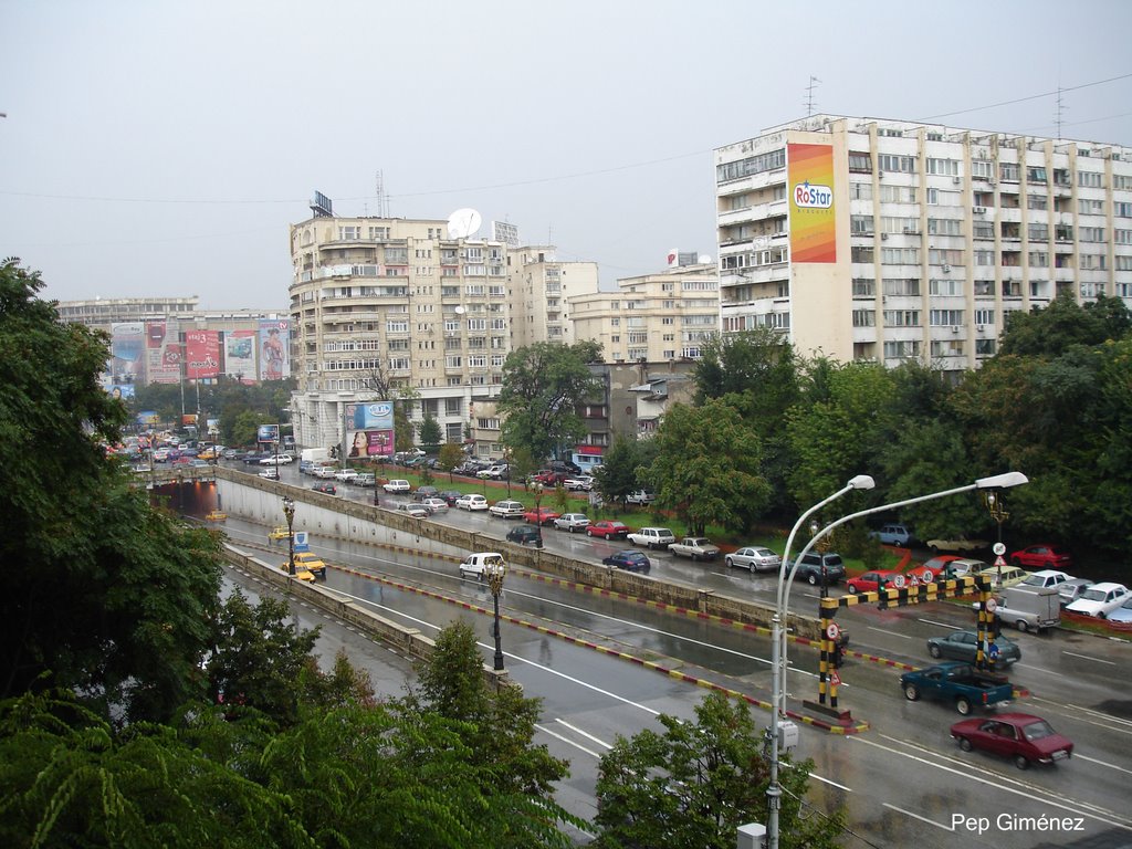 Centre de Bucarest - al costat de la Piata Unirii by Pep Giménez