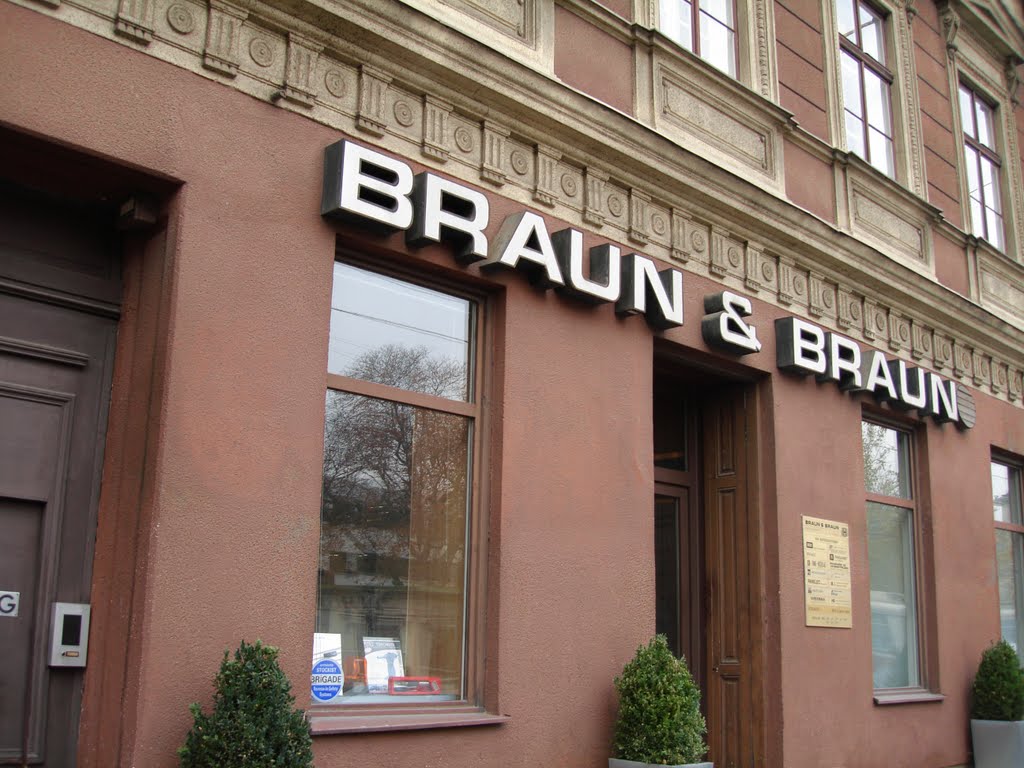 Firmengebäude Braun & Braun by Braun&Braun