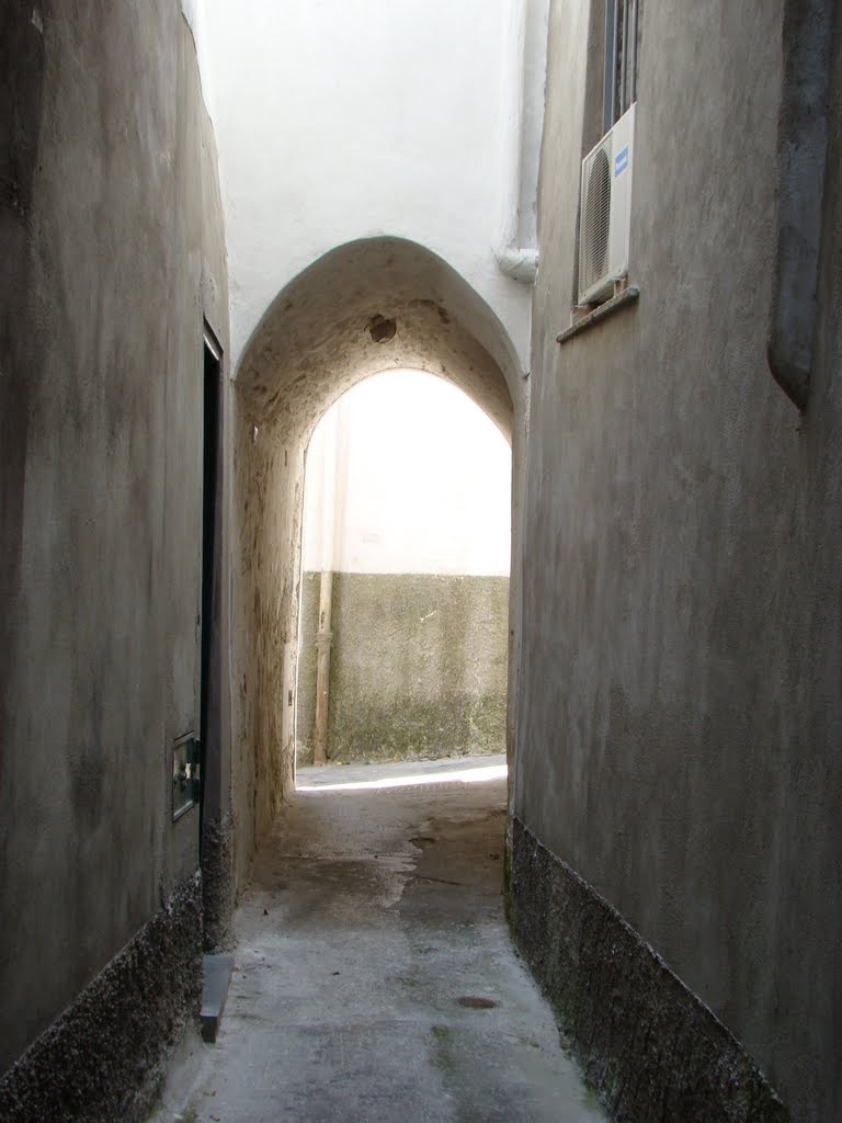 Capri - Via delle Botteghe - L'Arco by Konstantin Mitroshen…