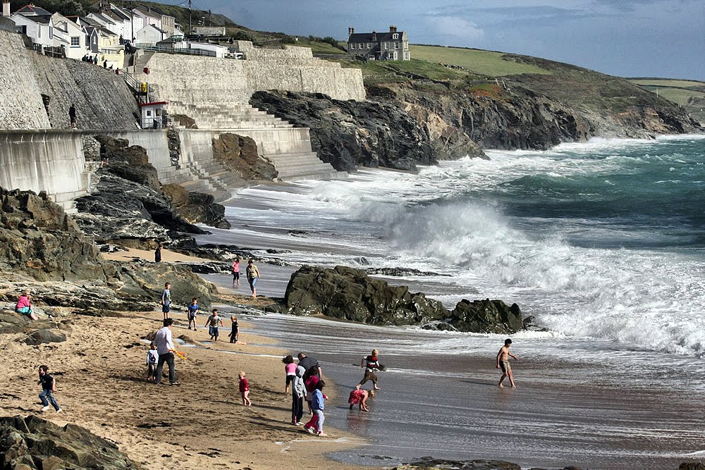 Porthleven Cornwall by Wallgo.com