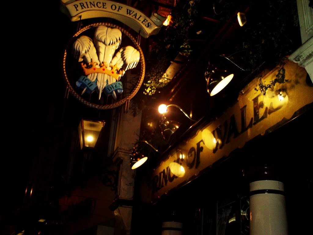 Prince of Wales Pub, Kensington by Jeffrey Lowery