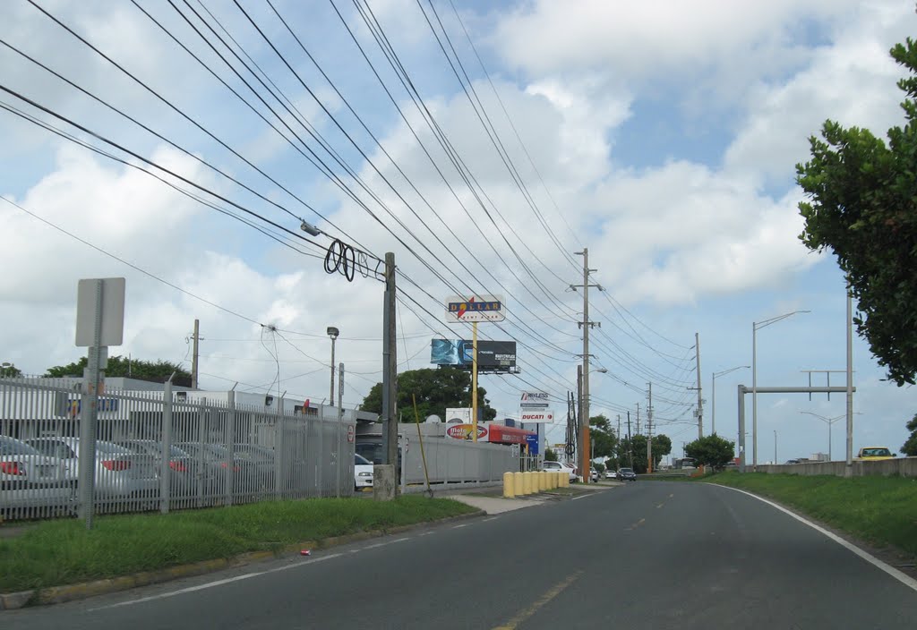 Agencia del alquiler de coches Dollar en Carolina San Juan PR by bobpittman_ca