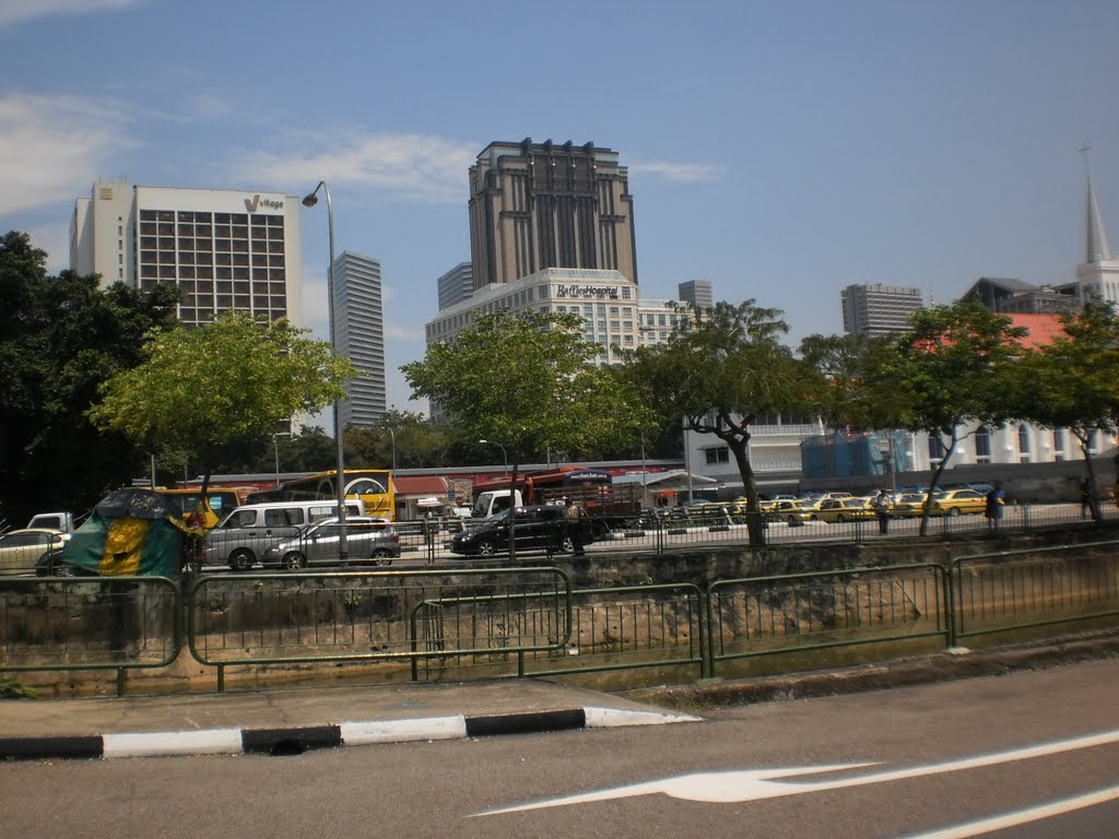 Sungei Road, Facing Queen Street Bus Terminal by Rapheal Azrin