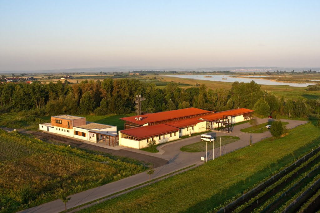 Informationszentrum Nationalpark Neusiedlersee Seewinkel by cm9