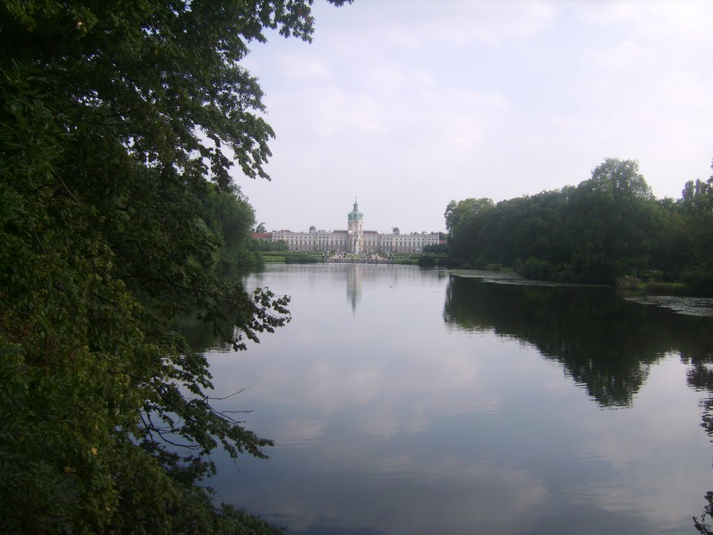 Charlottenburg,Berlin, Germany by Yacov Rosenblum