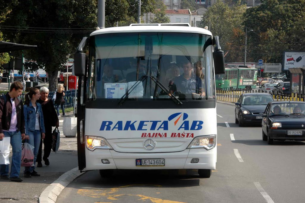 Autobus Raketa AB Bajna Baštau Beogradu by Teča sa Dunava