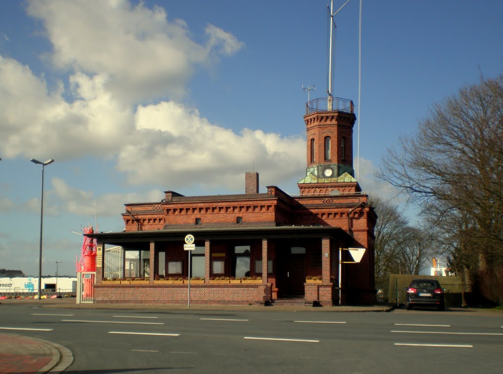 Alte Funkstation by w.Bartsch