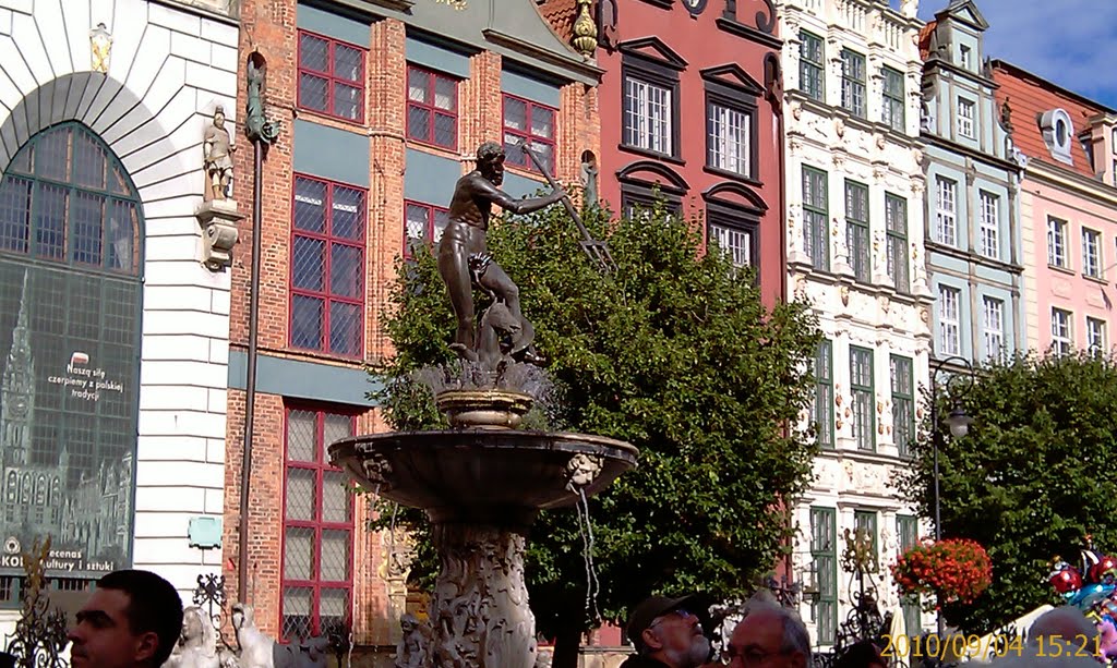 Neptune Fountain by jalfik