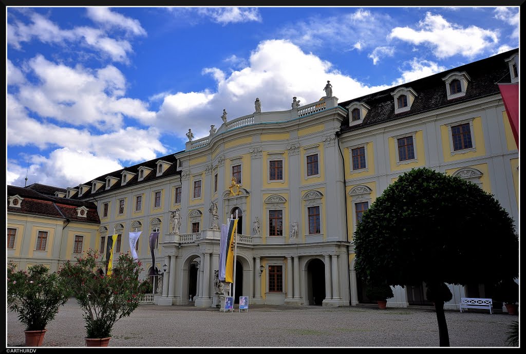 Schloss Ludwigsburg by © ARTHURdXYV